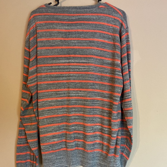 PAPER DENIM & COMPANY VNECK THIN SWEATER SIZE LARGE - Picture 3 of 3